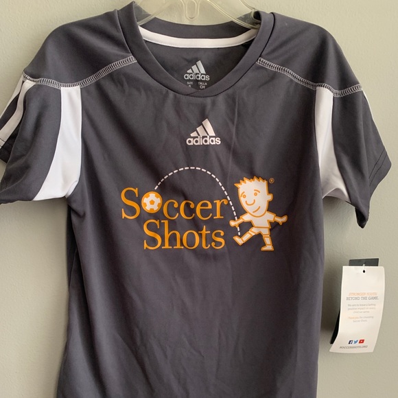 ⚽️ Adidas Soccer Shots ⚽️ Grey T-shirt - Picture 1 of 3